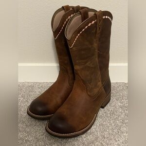 Ariat Unbridled Roper Western Boots (Pink Stitching)